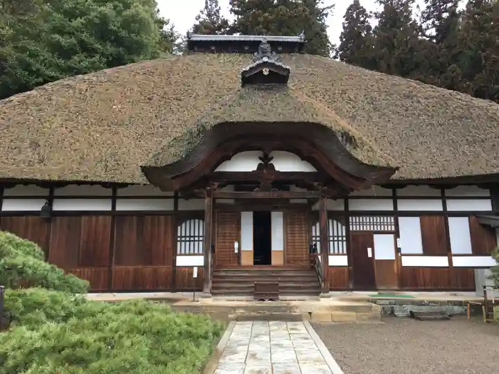 常楽寺の本殿・本堂