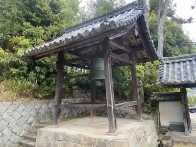 根聖院の{uncategorized: "未分類", other: "その他", undefined: "問題あり", building: "その他建物", grave: "お墓", sacred_gate: "鳥居", guardian: "狛犬", statue: "像", buddha: "仏像", history: "歴史", nature: "自然", garden: "庭園", animal: "動物", pagoda: "塔", temizu: "手水舎", mountain_gate: "山門・神門", sanctuary: "本殿・本堂", subordinate: "末社・摂社", art: "芸術", scenery: "景色", jizo: "地蔵", ema: "絵馬", goshuin: "御朱印", omikuji: "おみくじ", items: "授与品その他", amulet: "お守り", goshuincho: "御朱印帳", eats: "食事", festival: "お祭り", votive_dance: "神楽", shichigosan: "七五三参", wedding: "結婚式", experience: "体験その他", initially: "初詣", around: "周辺", anti_infection: "感染症対策"}