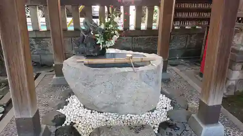 三島神社の手水舎