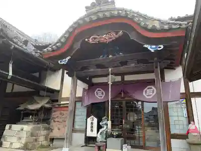 長蓮寺の本殿・本堂