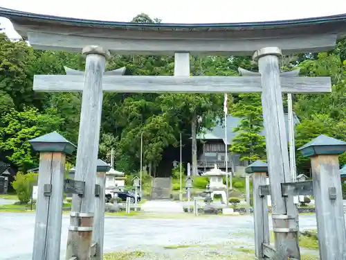 鳥海山大物忌神社吹浦口ノ宮の鳥居