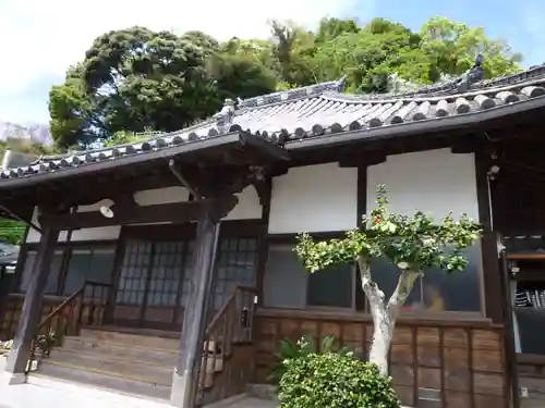 妙性寺の本殿・本堂