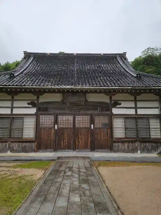 徳運寺の本殿・本堂