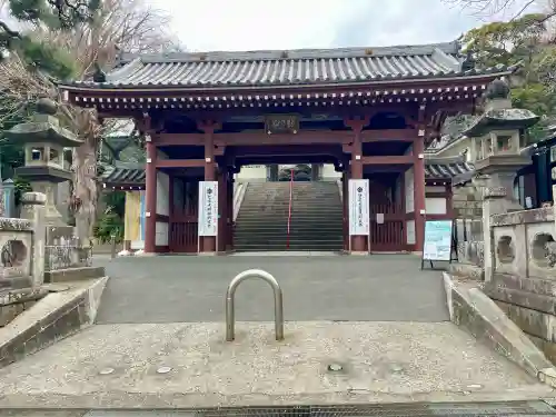 龍口寺の{uncategorized: "未分類", other: "その他", undefined: "問題あり", building: "その他建物", grave: "お墓", sacred_gate: "鳥居", guardian: "狛犬", statue: "像", buddha: "仏像", history: "歴史", nature: "自然", garden: "庭園", animal: "動物", pagoda: "塔", temizu: "手水舎", mountain_gate: "山門・神門", sanctuary: "本殿・本堂", subordinate: "末社・摂社", art: "芸術", scenery: "景色", jizo: "地蔵", ema: "絵馬", goshuin: "御朱印", omikuji: "おみくじ", items: "授与品その他", amulet: "お守り", goshuincho: "御朱印帳", eats: "食事", festival: "お祭り", votive_dance: "神楽", shichigosan: "七五三参", wedding: "結婚式", experience: "体験その他", initially: "初詣", around: "周辺", anti_infection: "感染症対策"}
