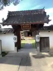 青林山　延命寺の山門