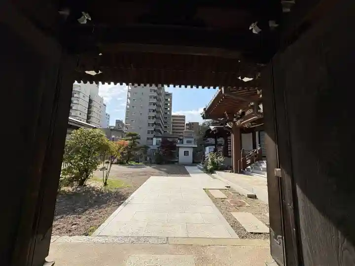 専念寺の{uncategorized: "未分類", other: "その他", undefined: "問題あり", building: "その他建物", grave: "お墓", sacred_gate: "鳥居", guardian: "狛犬", statue: "像", buddha: "仏像", history: "歴史", nature: "自然", garden: "庭園", animal: "動物", pagoda: "塔", temizu: "手水舎", mountain_gate: "山門・神門", sanctuary: "本殿・本堂", subordinate: "末社・摂社", art: "芸術", scenery: "景色", jizo: "地蔵", ema: "絵馬", goshuin: "御朱印", omikuji: "おみくじ", items: "授与品その他", amulet: "お守り", goshuincho: "御朱印帳", eats: "食事", festival: "お祭り", votive_dance: "神楽", shichigosan: "七五三参", wedding: "結婚式", experience: "体験その他", initially: "初詣", around: "周辺", anti_infection: "感染症対策"}