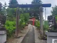 椿森諏訪神社の鳥居