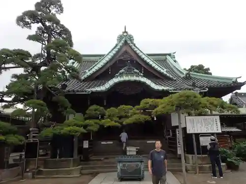 題経寺（柴又帝釈天）の本殿