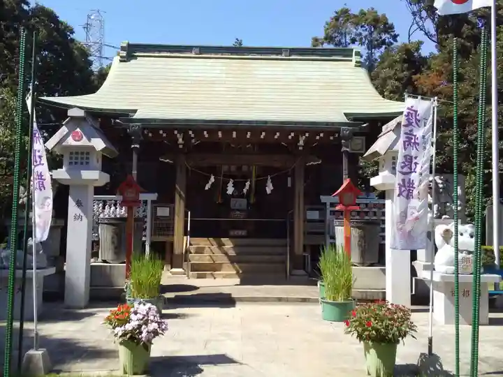 新倉氷川八幡神社の本殿・本堂
