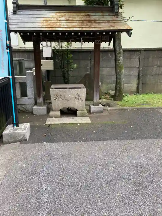 練馬大鳥神社の手水舎