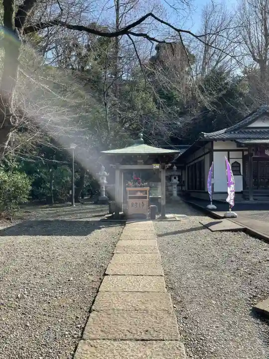 水子地蔵尊の{uncategorized: "未分類", other: "その他", undefined: "問題あり", building: "その他建物", grave: "お墓", sacred_gate: "鳥居", guardian: "狛犬", statue: "像", buddha: "仏像", history: "歴史", nature: "自然", garden: "庭園", animal: "動物", pagoda: "塔", temizu: "手水舎", mountain_gate: "山門・神門", sanctuary: "本殿・本堂", subordinate: "末社・摂社", art: "芸術", scenery: "景色", jizo: "地蔵", ema: "絵馬", goshuin: "御朱印", omikuji: "おみくじ", items: "授与品その他", amulet: "お守り", goshuincho: "御朱印帳", eats: "食事", festival: "お祭り", votive_dance: "神楽", shichigosan: "七五三参", wedding: "結婚式", experience: "体験その他", initially: "初詣", around: "周辺", anti_infection: "感染症対策"}