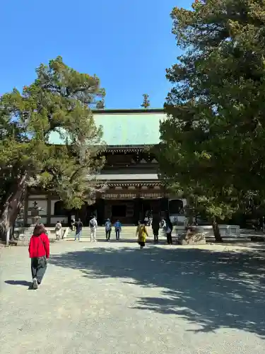 円覚寺の{uncategorized: "未分類", other: "その他", undefined: "問題あり", building: "その他建物", grave: "お墓", sacred_gate: "鳥居", guardian: "狛犬", statue: "像", buddha: "仏像", history: "歴史", nature: "自然", garden: "庭園", animal: "動物", pagoda: "塔", temizu: "手水舎", mountain_gate: "山門・神門", sanctuary: "本殿・本堂", subordinate: "末社・摂社", art: "芸術", scenery: "景色", jizo: "地蔵", ema: "絵馬", goshuin: "御朱印", omikuji: "おみくじ", items: "授与品その他", amulet: "お守り", goshuincho: "御朱印帳", eats: "食事", festival: "お祭り", votive_dance: "神楽", shichigosan: "七五三参", wedding: "結婚式", experience: "体験その他", initially: "初詣", around: "周辺", anti_infection: "感染症対策"}