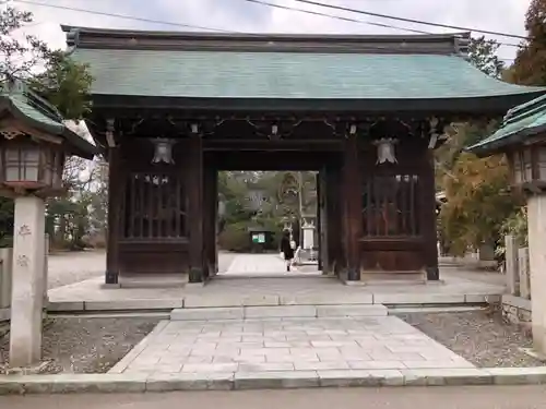 大野湊神社の山門