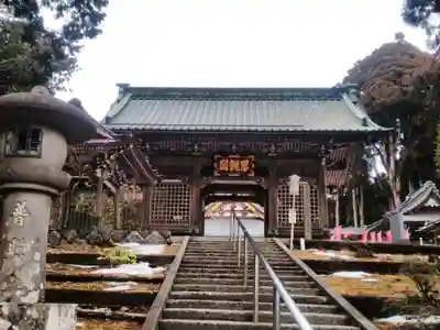 身延山奥之院思親閣の山門・神門
