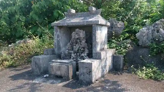 唐の船御嶽のその他建物