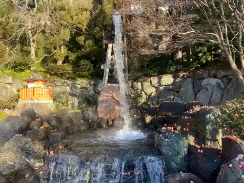 勝尾寺の{uncategorized: "未分類", other: "その他", undefined: "問題あり", building: "その他建物", grave: "お墓", sacred_gate: "鳥居", guardian: "狛犬", statue: "像", buddha: "仏像", history: "歴史", nature: "自然", garden: "庭園", animal: "動物", pagoda: "塔", temizu: "手水舎", mountain_gate: "山門・神門", sanctuary: "本殿・本堂", subordinate: "末社・摂社", art: "芸術", scenery: "景色", jizo: "地蔵", ema: "絵馬", goshuin: "御朱印", omikuji: "おみくじ", items: "授与品その他", amulet: "お守り", goshuincho: "御朱印帳", eats: "食事", festival: "お祭り", votive_dance: "神楽", shichigosan: "七五三参", wedding: "結婚式", experience: "体験その他", initially: "初詣", around: "周辺", anti_infection: "感染症対策"}