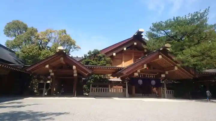 熱田神宮の本殿・本堂