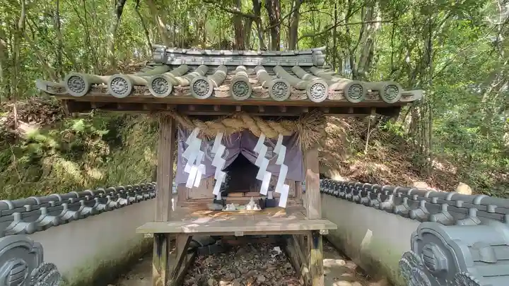 岩崎神社(愛媛県)