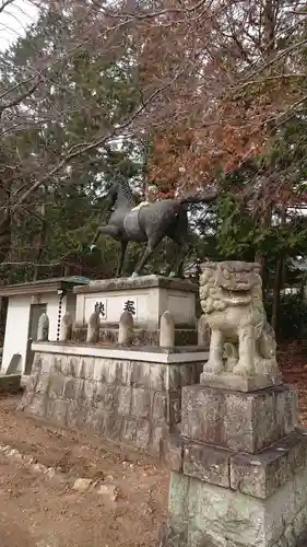 八幡神社の狛犬