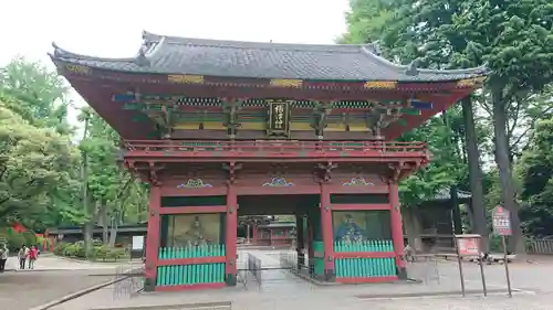 根津神社の山門・神門