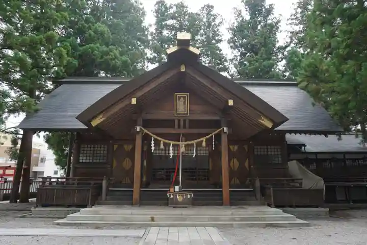 飛騨総社の本殿・本堂