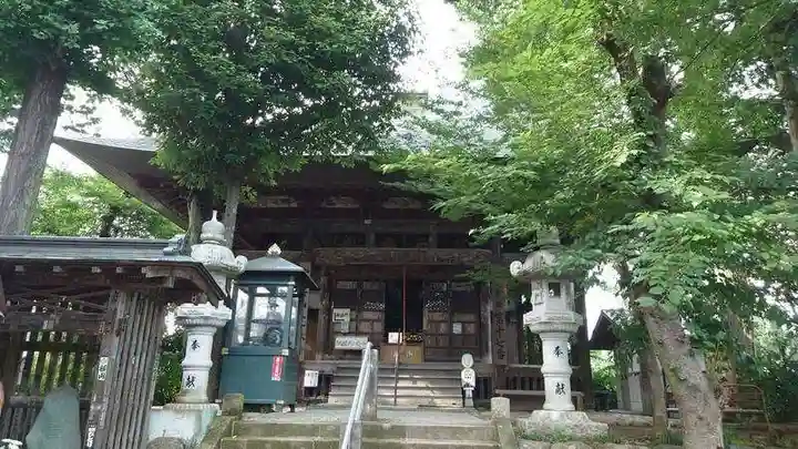 定林寺の本殿・本堂