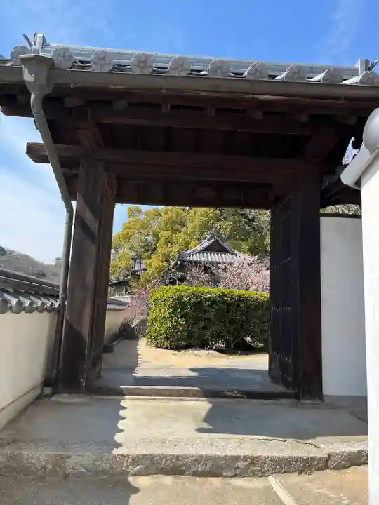 大山寺の山門・神門