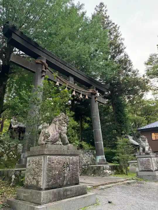 諏訪大社上社前宮(長野県)