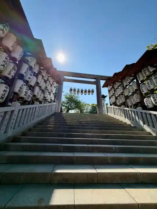伊勢山皇大神宮の{uncategorized: "未分類", other: "その他", undefined: "問題あり", building: "その他建物", grave: "お墓", sacred_gate: "鳥居", guardian: "狛犬", statue: "像", buddha: "仏像", history: "歴史", nature: "自然", garden: "庭園", animal: "動物", pagoda: "塔", temizu: "手水舎", mountain_gate: "山門・神門", sanctuary: "本殿・本堂", subordinate: "末社・摂社", art: "芸術", scenery: "景色", jizo: "地蔵", ema: "絵馬", goshuin: "御朱印", omikuji: "おみくじ", items: "授与品その他", amulet: "お守り", goshuincho: "御朱印帳", eats: "食事", festival: "お祭り", votive_dance: "神楽", shichigosan: "七五三参", wedding: "結婚式", experience: "体験その他", initially: "初詣", around: "周辺", anti_infection: "感染症対策"}