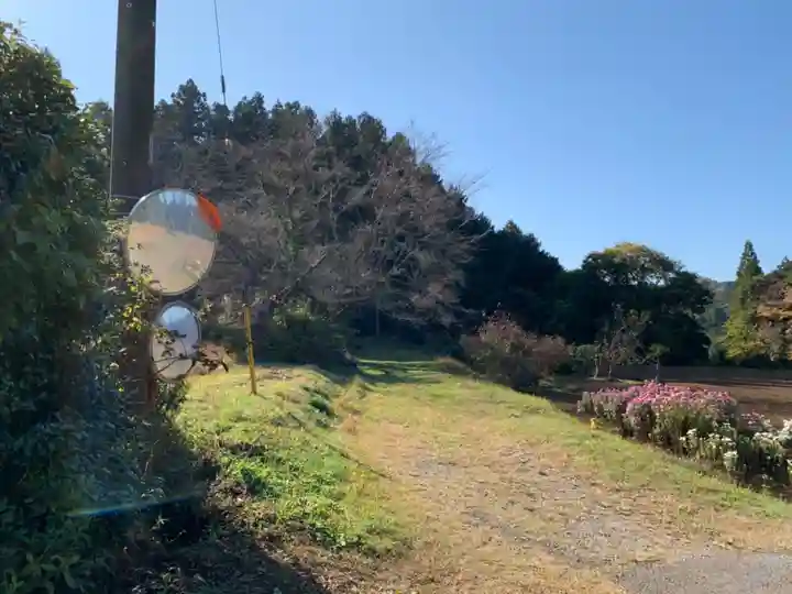 怒田沢観音堂の周辺