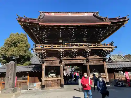 西新井大師総持寺の山門・神門