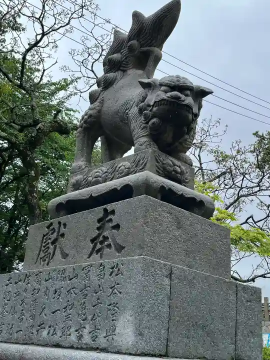 御建神社の{uncategorized: "未分類", other: "その他", undefined: "問題あり", building: "その他建物", grave: "お墓", sacred_gate: "鳥居", guardian: "狛犬", statue: "像", buddha: "仏像", history: "歴史", nature: "自然", garden: "庭園", animal: "動物", pagoda: "塔", temizu: "手水舎", mountain_gate: "山門・神門", sanctuary: "本殿・本堂", subordinate: "末社・摂社", art: "芸術", scenery: "景色", jizo: "地蔵", ema: "絵馬", goshuin: "御朱印", omikuji: "おみくじ", items: "授与品その他", amulet: "お守り", goshuincho: "御朱印帳", eats: "食事", festival: "お祭り", votive_dance: "神楽", shichigosan: "七五三参", wedding: "結婚式", experience: "体験その他", initially: "初詣", around: "周辺", anti_infection: "感染症対策"}