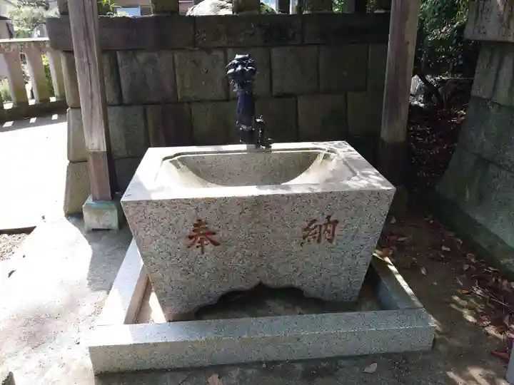 白髭神社の手水舎