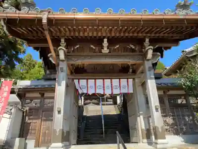 常福寺の山門・神門