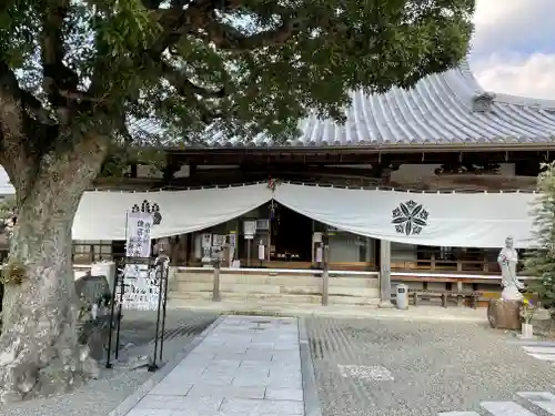 多聞寺の本殿・本堂