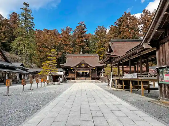 小國神社の本殿・本堂
