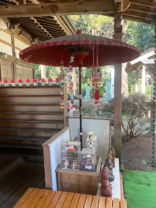 光丸山 法輪寺の{uncategorized: "未分類", other: "その他", undefined: "問題あり", building: "その他建物", grave: "お墓", sacred_gate: "鳥居", guardian: "狛犬", statue: "像", buddha: "仏像", history: "歴史", nature: "自然", garden: "庭園", animal: "動物", pagoda: "塔", temizu: "手水舎", mountain_gate: "山門・神門", sanctuary: "本殿・本堂", subordinate: "末社・摂社", art: "芸術", scenery: "景色", jizo: "地蔵", ema: "絵馬", goshuin: "御朱印", omikuji: "おみくじ", items: "授与品その他", amulet: "お守り", goshuincho: "御朱印帳", eats: "食事", festival: "お祭り", votive_dance: "神楽", shichigosan: "七五三参", wedding: "結婚式", experience: "体験その他", initially: "初詣", around: "周辺", anti_infection: "感染症対策"}