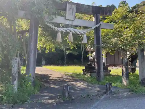 神明神社（大薮町）の鳥居