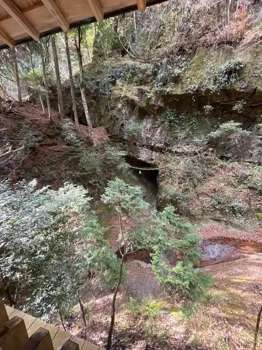 室生龍穴神社(奈良県)