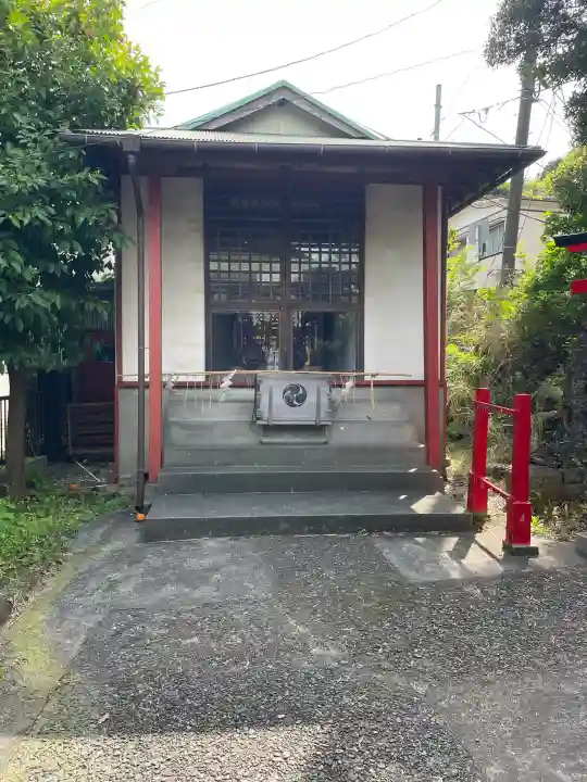 子之神社の{uncategorized: "未分類", other: "その他", undefined: "問題あり", building: "その他建物", grave: "お墓", sacred_gate: "鳥居", guardian: "狛犬", statue: "像", buddha: "仏像", history: "歴史", nature: "自然", garden: "庭園", animal: "動物", pagoda: "塔", temizu: "手水舎", mountain_gate: "山門・神門", sanctuary: "本殿・本堂", subordinate: "末社・摂社", art: "芸術", scenery: "景色", jizo: "地蔵", ema: "絵馬", goshuin: "御朱印", omikuji: "おみくじ", items: "授与品その他", amulet: "お守り", goshuincho: "御朱印帳", eats: "食事", festival: "お祭り", votive_dance: "神楽", shichigosan: "七五三参", wedding: "結婚式", experience: "体験その他", initially: "初詣", around: "周辺", anti_infection: "感染症対策"}