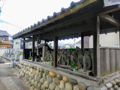 薬師寺（北外山）のその他建物