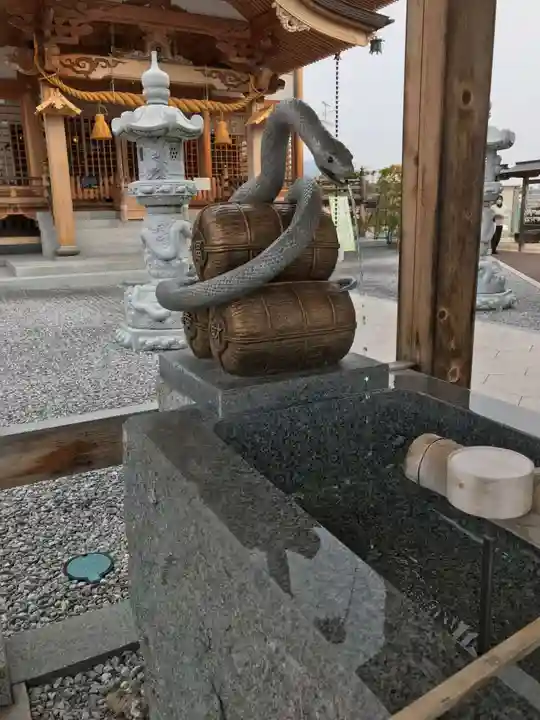 岩国白蛇神社(山口県)