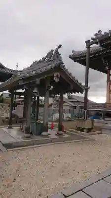 青宮寺の手水舎