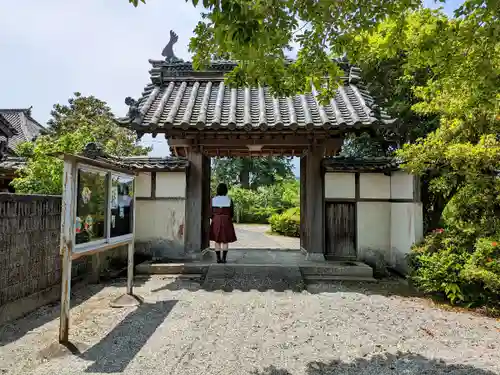 安楽寺の山門・神門