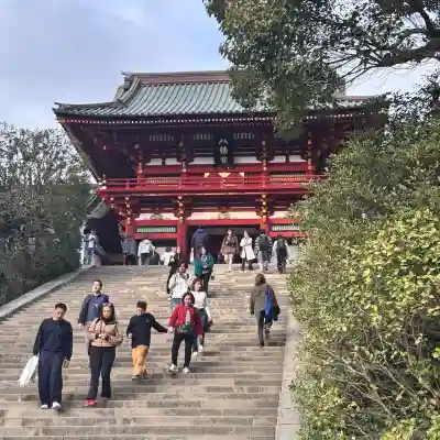 鶴岡八幡宮の本殿・本堂