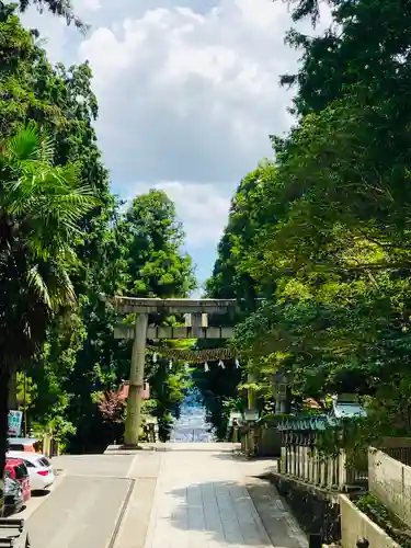 宝山寺の鳥居