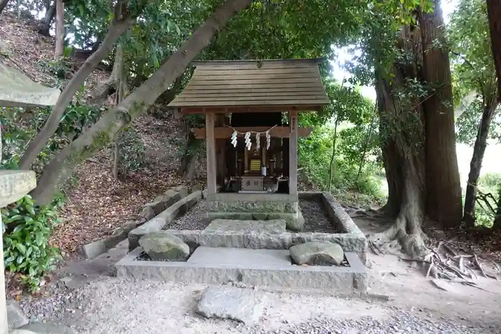 添御縣坐神社の末社・摂社