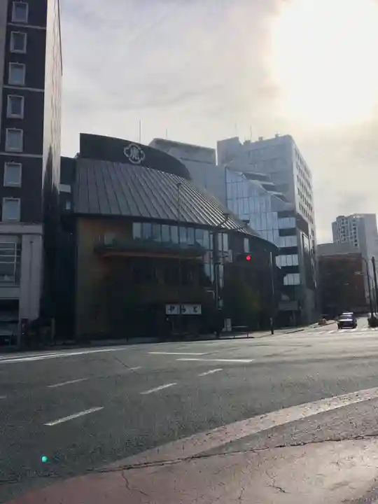 豊川稲荷東京別院の周辺