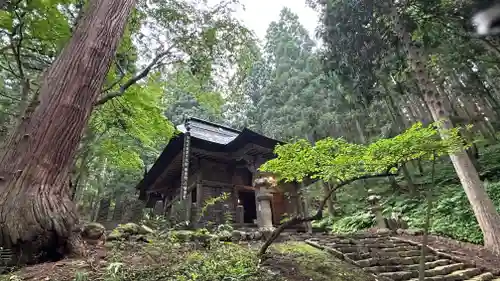 鳥越八幡神社(山形県)