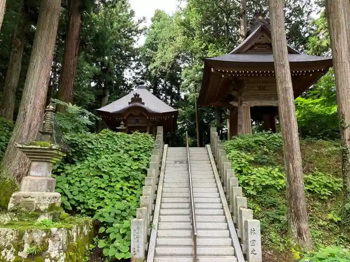 牛伏寺(長野県)